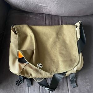 CRUMPLER MESSENGER BAG